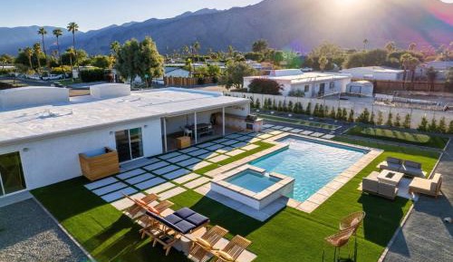 Four-Bedroom Vacation Home