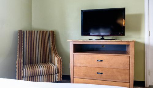 Two Bedroom Suite, 3 Queen Beds with Sofa Bed, 2 Bathrooms, Non Smoking