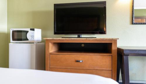 Suite, 2 Queen Beds with Sofa Bed, Non Smoking
