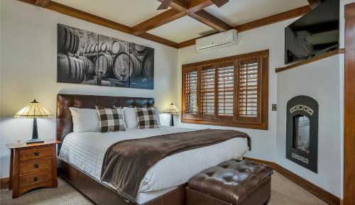 King Room with Spa Bath