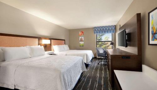 Room with Two Queen Beds - Non-Smoking
