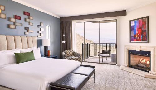 Cliffside, Larger Guest room, 1 King, Fireplace