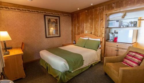 Queen Room