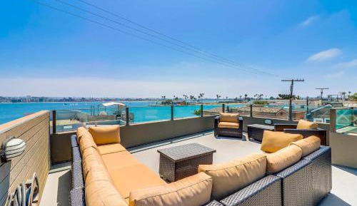 Four bedroom holiday home 