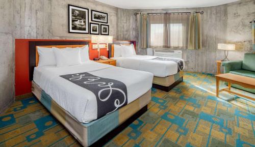 Double Room with Two Double Beds - Non-Smoking