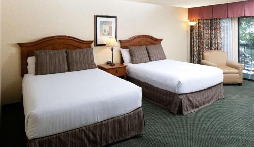 Standard Queen Room with Two Queen Beds