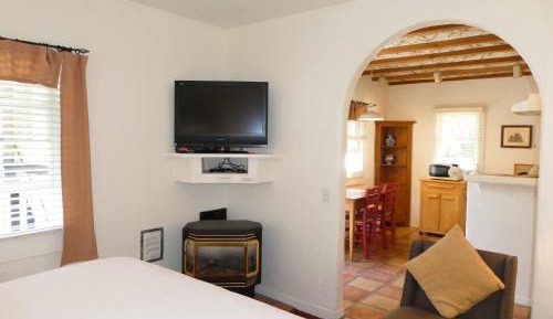 Chelsea Room with Parking