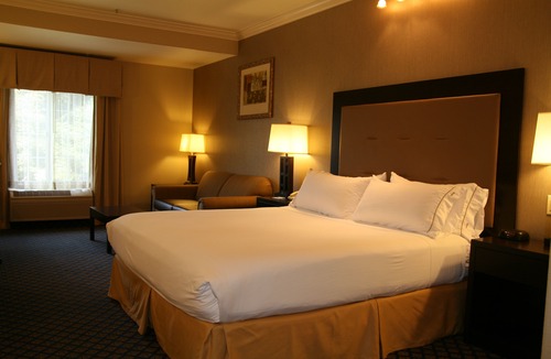 San Pablo Hotel | Holiday Inn Express San Pablo - Richmond Area, an Ihg Hotel