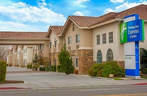 Bishop Hotel | Holiday Inn Express Hotel & Suites Bishop, an Ihg Hotel