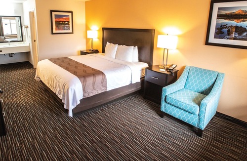 Cottage Grove Hotel | Cottage Grove Inn