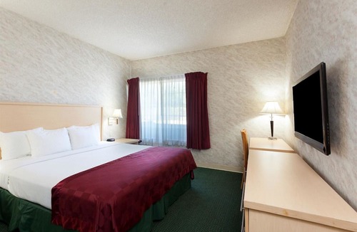 South el Monte Hotel | Ramada by Wyndham South El Monte