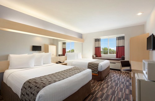 Ceres Hotel | Microtel Inn & Suites Modesto