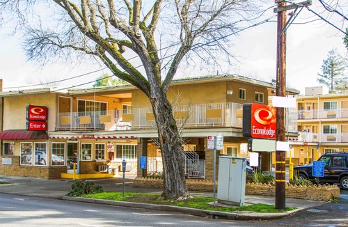 Boulevard Park Hotel | Econo Lodge Sacramento Convention Center