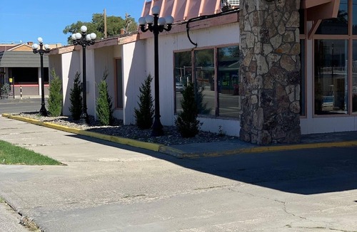 Winnemucca Hotel | Econo Lodge Inn & Suites
