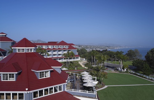Lantern District Hotel | Laguna Cliffs Marriott Resort and Spa