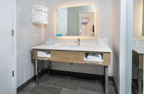 Santa Maria Hotel | Hampton Inn & Suites Santa Maria