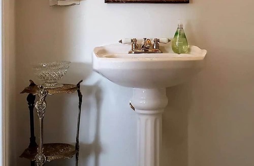 Winters House | Experience Historic Stunning Elegant Romantic Luxury Near Downtown Fine Dining