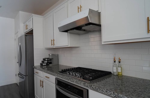 Peters House | Spacious. Close to Great Wolf. Ideal for Families!