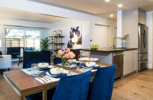 Sharon Heights Condo | Sharon Green: Upscale 2BR Condo