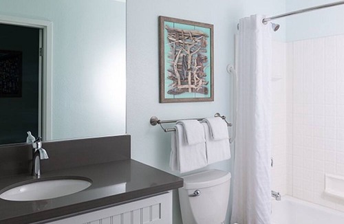 Mission Valley Resort | Family Friendly Mission Valley two-bedroom suite with full kitchen