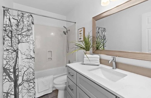 Fairfield House | Perfectly Situated for Napa Valley Excursions and Bay Area Adventures!