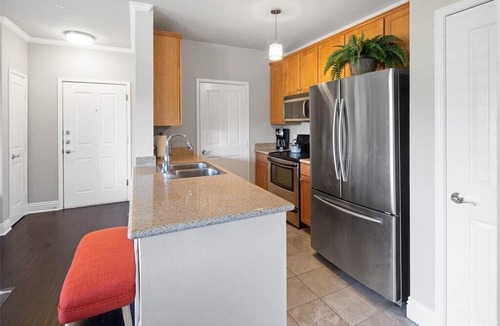 Laguna Hills Condo | Top floor cozy condo