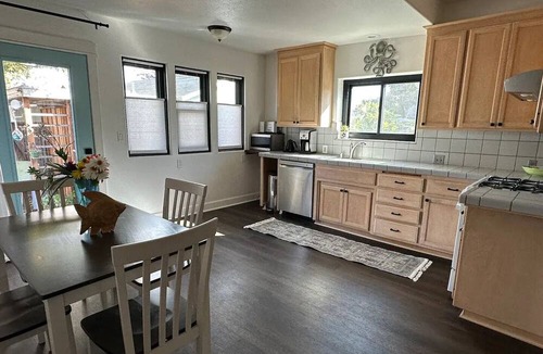 Opal Cliffs Apartment | Casual & elegant bungalow two blocks to the beach