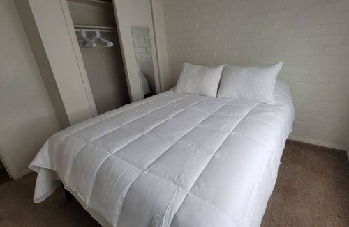 Wickenburg House | Welcome to Wickenburg. Clean home located less than a mile from downtown