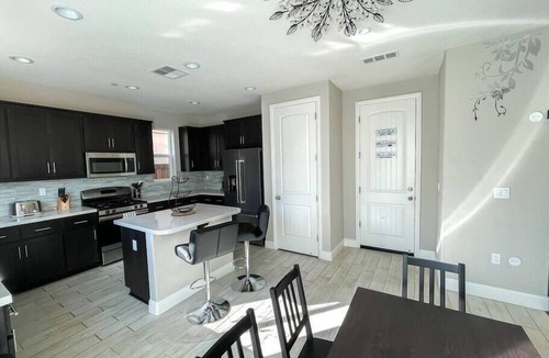 Pittsburg House | New & Big is better! Just listed