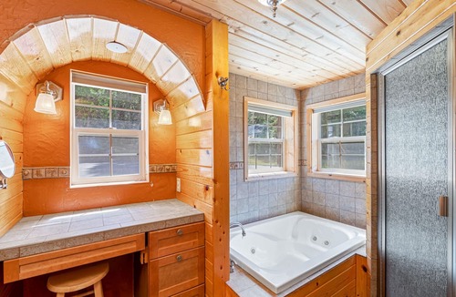 Blairsden-Graeagle House | The Meadow House at The Lost Sierra Ranch w/ Fishing Ponds and 1 Mile Riverfront