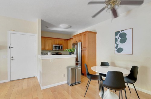 Centerville Apartment | Divine Fremont 2BR w/ Pool, BBQ & W/D, nr Restaurants, by Blueground