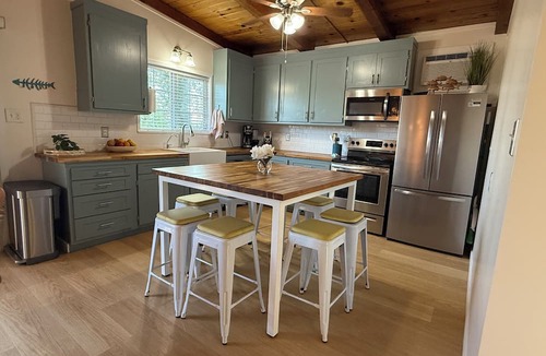 Bethel Island House | A Delta Catch! 3-bedroom house in Bethel Island with WiFi and AC