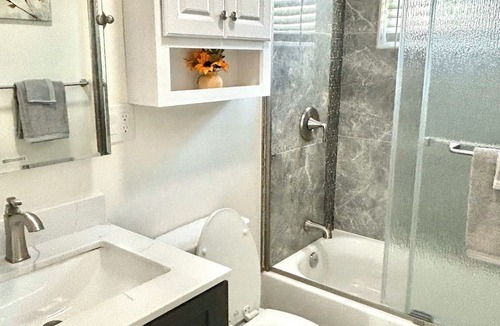 Southwest Berkeley House | Charming 3-bed & 3 bath 1.6 miles from Downtown Berkeley