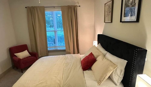 Stylish, Comfy, Clean 1Bedroom Apt in Alpharetta