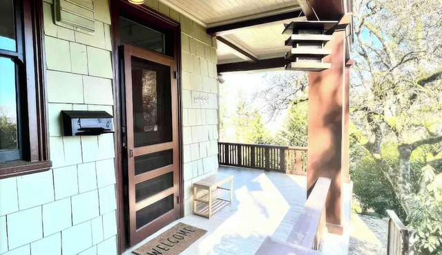 Navigate Stays Forest Park Home with Private Patio