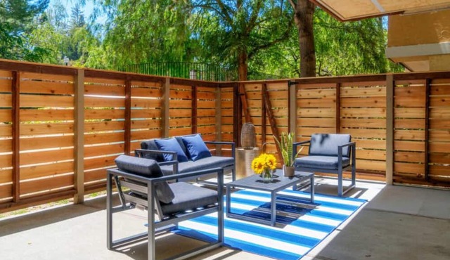 Sharon Green: Upscale 2BR Condo