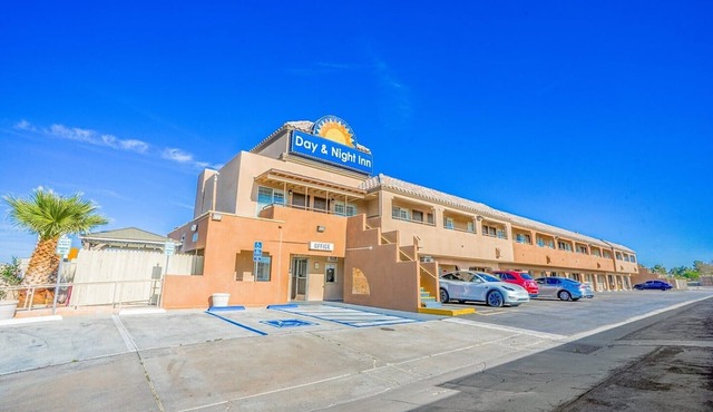 2 Queen Bed|Smk|Day & Night Inn